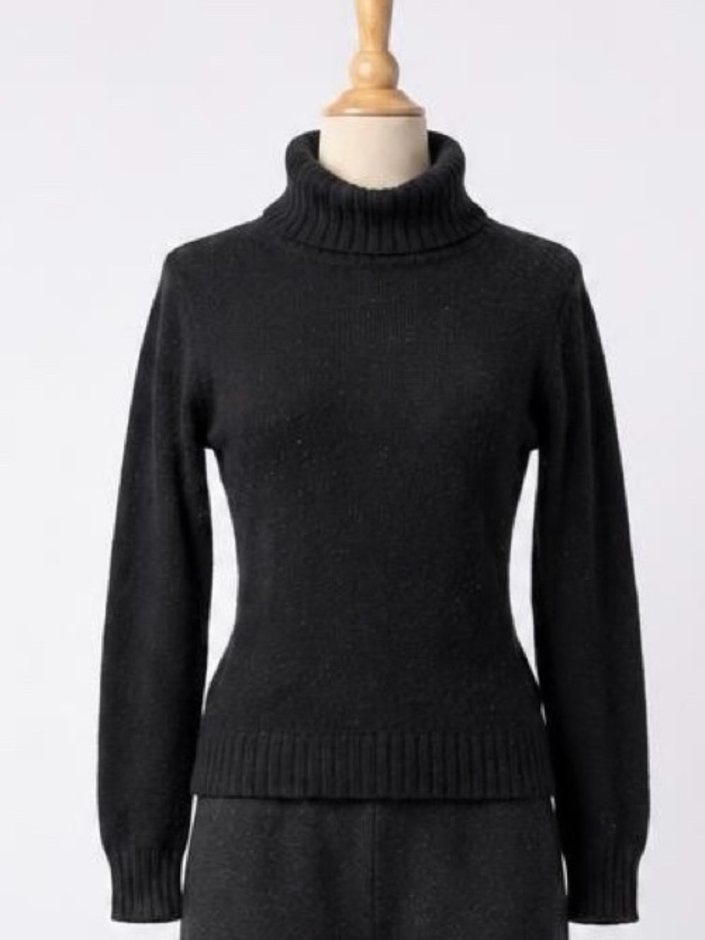LIEB Black Turtleneck Knit Sweater – Made in Italy